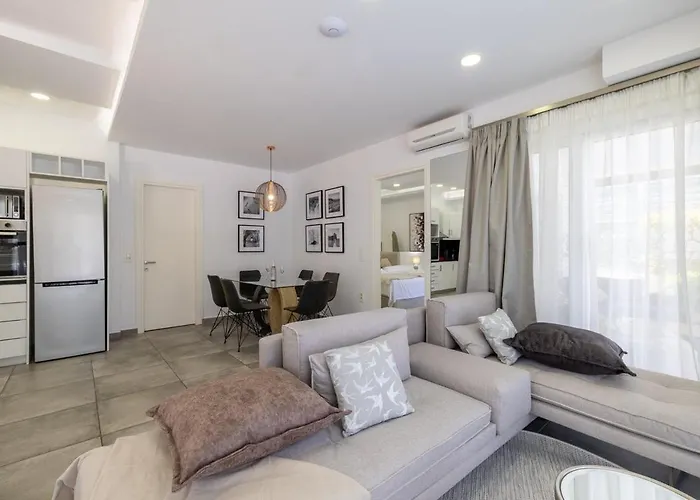 Amare La Вилла *